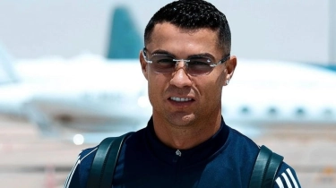 Cek Fakta: Cristiano Ronaldo Berfoto Bareng Warga NTT