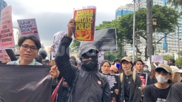 Lagu Bayar Bayar Bayar Menggema, Jadi Pembuka Aksi Demo 'Indonesia Gelap' di Patung Kuda