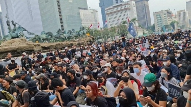 Lagu Band Sukatani Bayar, Bayar, Bayar Menggema Saat Aksi Indonesia Gelap di Patung Kuda Jakarta