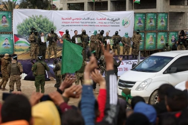 Hamas Bebaskan 2 Sandera Israel Hidup-hidup, Dilepas lewat Seremoni