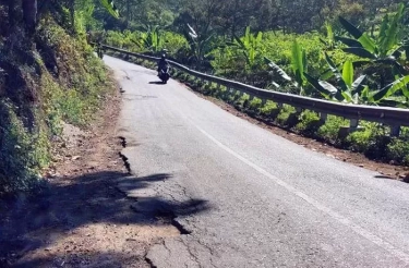 Aturan Sederhana yang Harus Diketahui Masyarakat, Kalau Mobil Berpapasan di Tanjakan Sempit, Ini yang Harus Mengalah