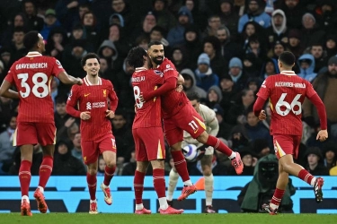 Klasemen Liga Inggris: Liverpool Libas Man City, Unggul 11 Poin di Puncak