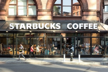 Starbucks PHK 1.100 Karyawan Pekan Ini, CEO: Demi Efisiensi