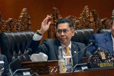 Revisi KUHAP, Adies Kadir Ungkap Pentingnya Adaptasi Hukum Acara di Era Modern