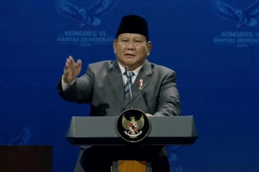 Prabowo: Jadi Ketum Demokrat Harus Tinggi, Pak Bahlil Sudah Benar di Golkar