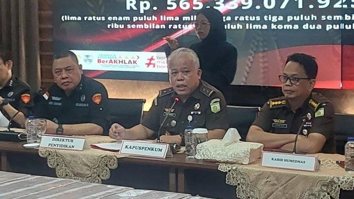 Kasus Korupsi di Pertamina, Penyidik Kejagung Geledah Rumah 'Sultan Minyak' Riza Chalid