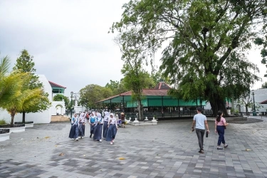 Kenapa Dedi Mulyadi Melarang Study Tour Sekolah?