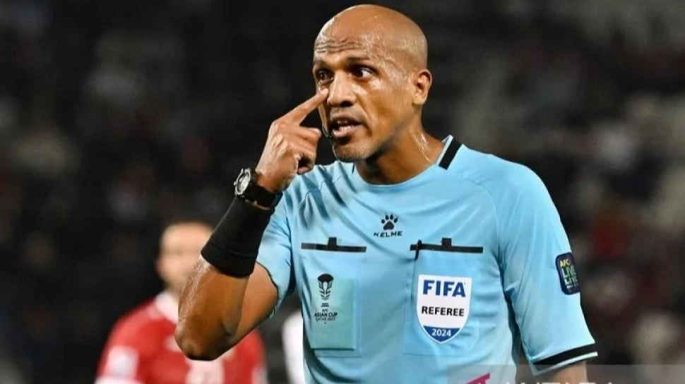 Karma Wasit Ahmed Al Kaf Usai Rugikan Timnas Indonesia, Didepak FIFA