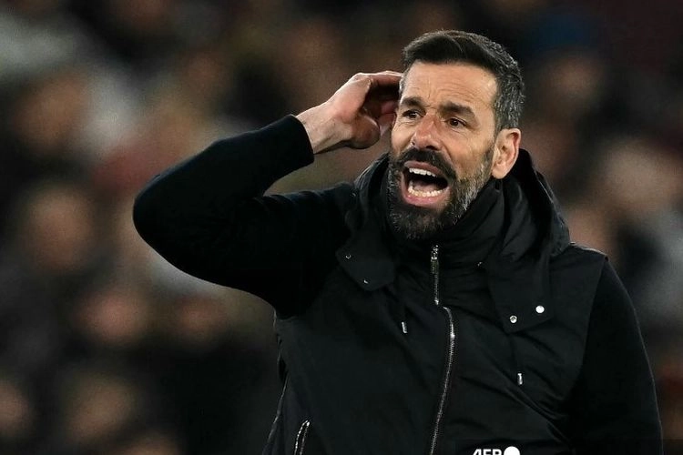 Leicester City Terdegradasi, Realita Pahit Van Nistelrooy yang Menanti Kabar Masa Depan