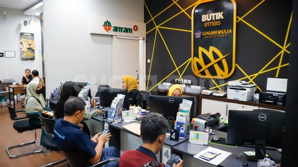 Harga Emas Antam Nggak Pernah Bosen Naik, Hari Ini Tembus Rp1.980.000/Gram
