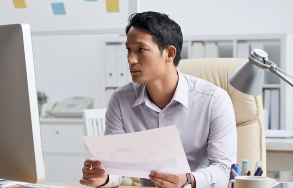 7 Kebiasaan yang Secara Diam-Diam Dapat Merusak Pertumbuhan Karier Kita di Lingkungan Profesional