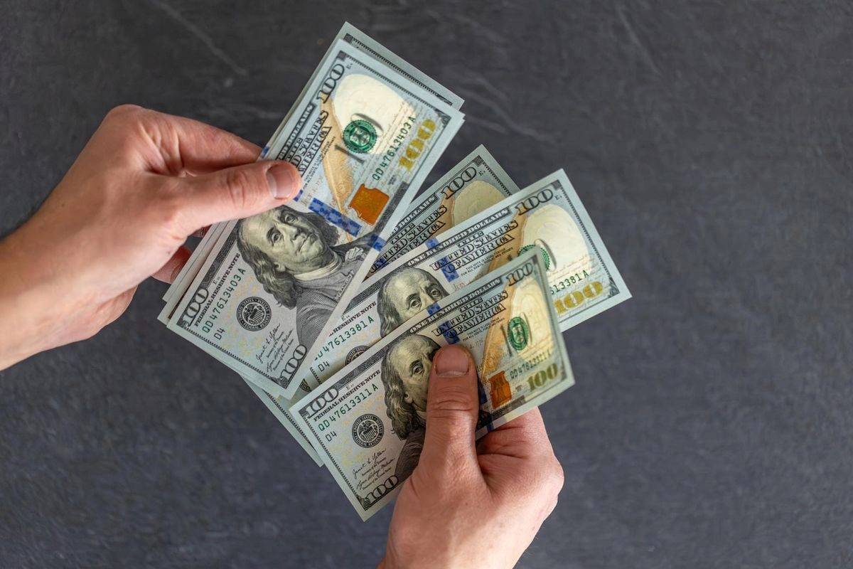 Simak Daftar Kurs Rupiah di 5 Bank Besar Indonesia
