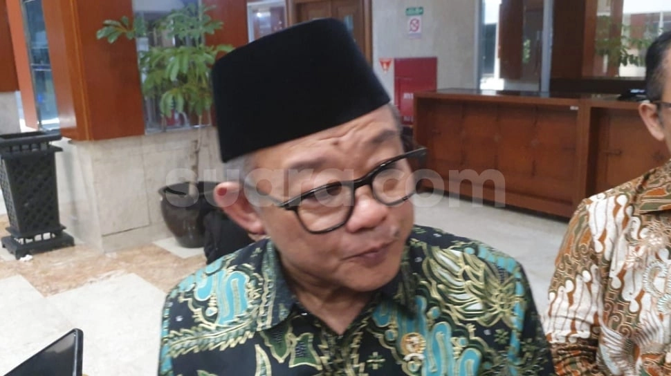 Ratusan Siswa SMP di Buleleng Belum Bisa Baca, Mendikdasmen: Penyebabnya Disleksia, Kurang Perhatian