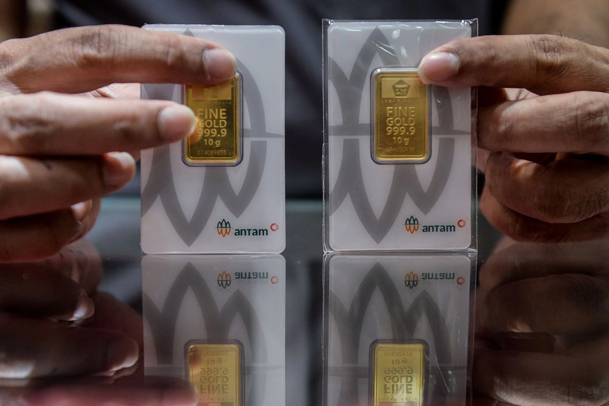 Harga Emas Antam Tinggalkan Level Rp 2 Juta, Anjlok Rp 48.000 Per Gram
