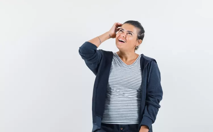 7 Kesalahan Gaya Penampilan Sehari-hari yang Membuat Seseorang Terlihat Lebih Tua, Mulai dari Pakaian Terlalu Longgar hingga Makeup yang Cukup Berat
