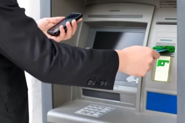 Tarik Tunai Tanpa Kartu Kini Bisa Dilakukan di ATM Beda Bank