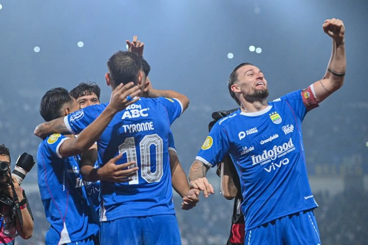 Jadwal Liga 1 Pekan 31: Persib di Ambang Juara, PSS di Ujung Jurang