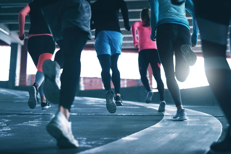 Jalan Cepat vs Lari: Mana yang Lebih Sehat untuk Tubuh Anda?