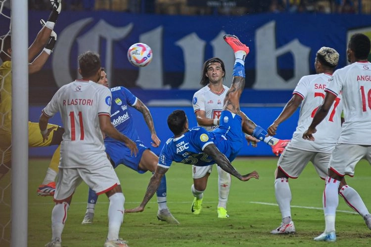 Malut United Vs Persib Bandung, Catatan Hodak Menilai Kekuatan Laskar Kie Raha