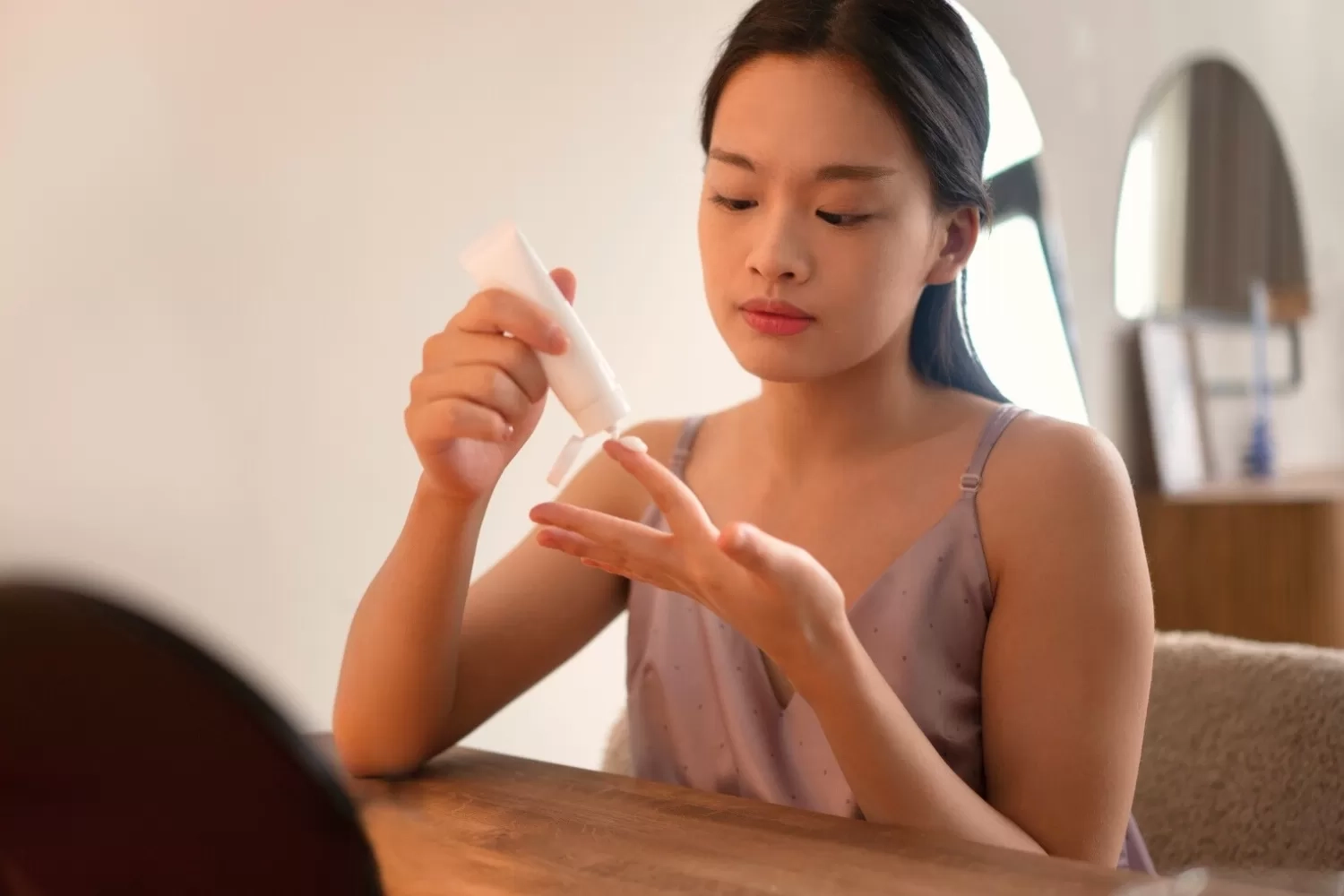 7 Tips Praktis Merawat Kulit Saat Cuaca Lembab agar Tetap Sehat dan Terhindar dari Jerawat