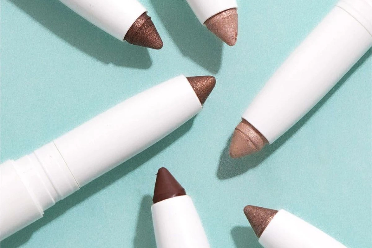 5 Rekomendasi Eyeshadow Stick Berbagai Brand, Harga Mulai Rp 23.000