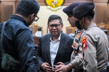 Hari Ini, Penyidik KPK Jadi Saksi di Sidang Hasto Kristiyanto
