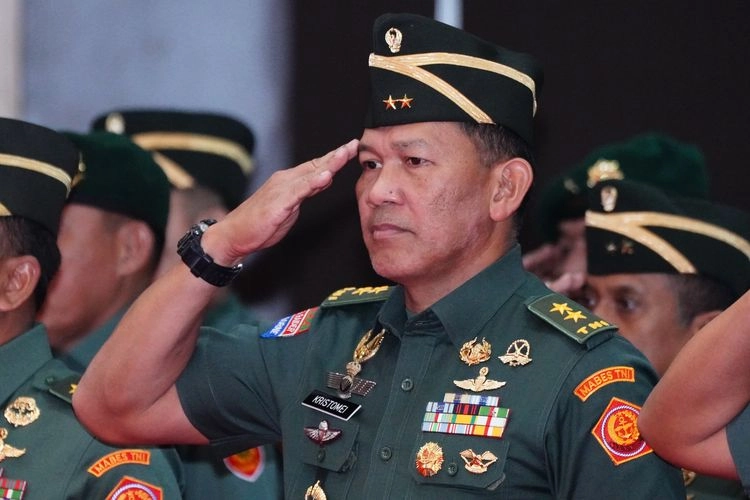 Kapuspen TNI Kristomei Sianturi Resmi Mayor Jenderal, Ini Profilnya