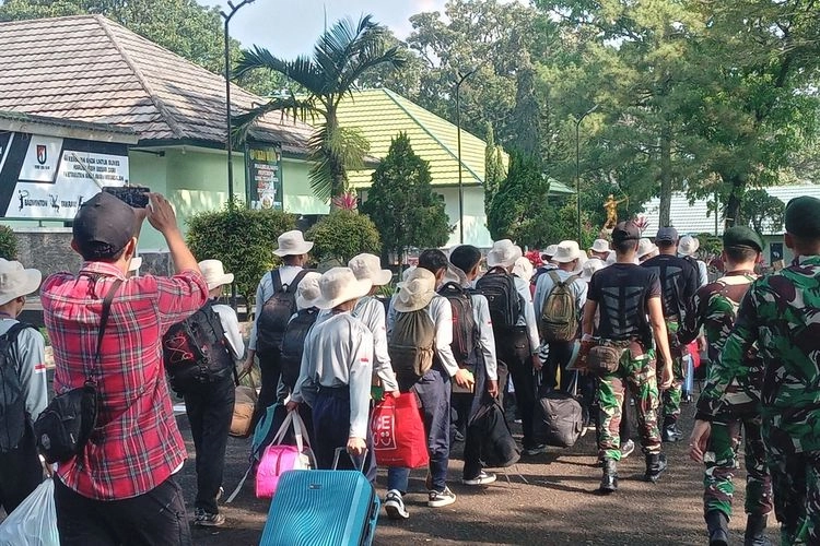 Komisi X: Pendidikan di Barak untuk Tingkat Nasional Harus Dikaji Lebih Dalam