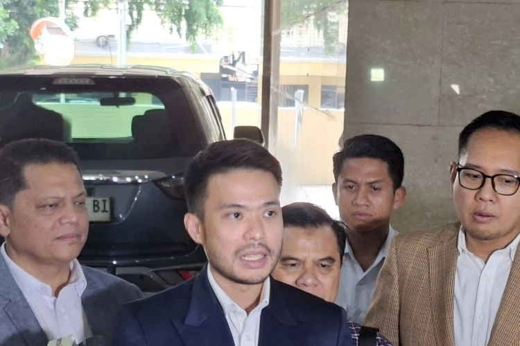 Pengacara Jokowi Sebut Menunjukkan Ijazah Asli ke Publik Tak Akan Selesaikan Persoalan