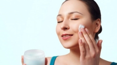 Hati-hati! 5 Kesalahan Pakai Moisturizer Menurut Dokter, Jangan Dilakukan Agar Efek Maksimal