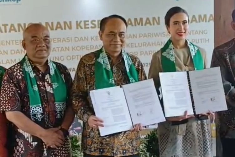 Kemenpar dan Kemenkop Kerja Sama Majukan Pariwisata Melalu Koperasi Merah Putih