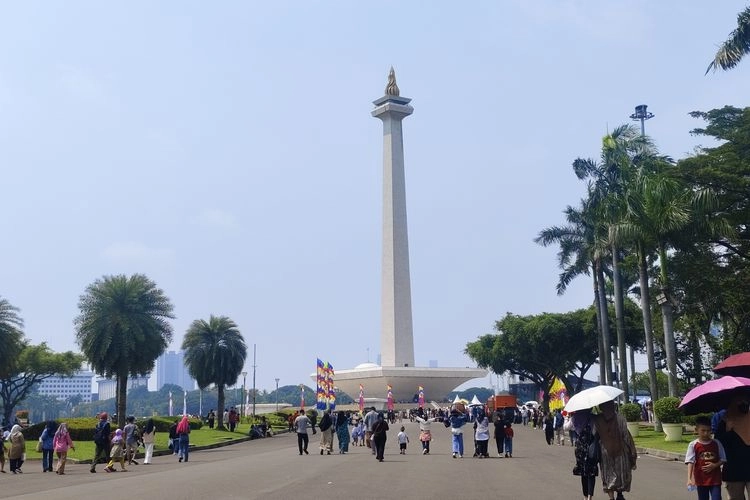 Monas Tetap Buka Saat Waisak 2025, Catat Jam Buka dan Harga Tiketnya