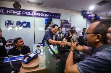 Jadwal Operasional BCA selama Long Weekend Hari Raya Waisak 2025, Senin Buka atau Tutup?