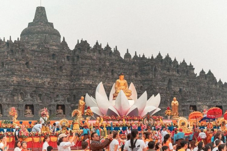 100 Ucapan Hari Raya Waisak Penuh Makna buat Media Sosial
