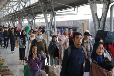 Libur Panjang Waisak, KAI Catat Okupansi Kereta Tembus 124 Persen