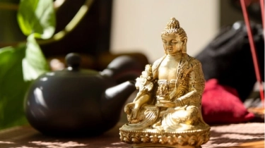 30 Kata-kata Bijak Buddha tentang Bersyukur, Bisa Jadi Ucapan Waisak 2025