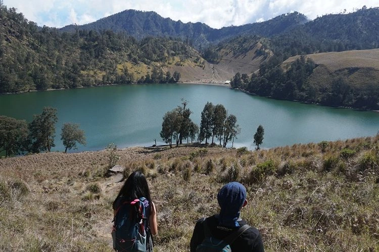 Syarat dan Harga Tiket Pendakian Gunung Semeru 2025