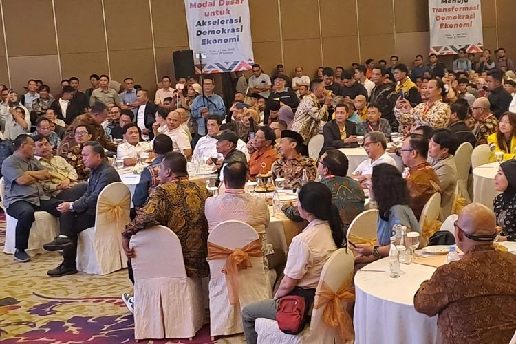 Rocky Gerung Desak Prabowo ''Lumpuhkan'' Kabinetnya: ''Reshuffle'', Isi dengan Energi Baru