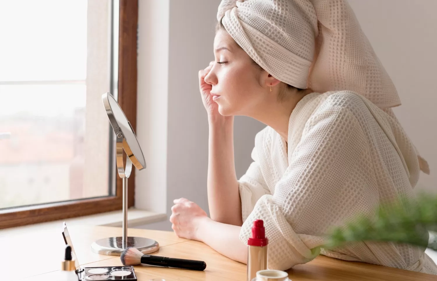 Catat! Begini Cara Menggunakan Toner dan Serum dalam Rangkaian Skincare, Jangan Sampai Salah