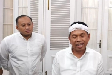Dedi Mulyadi Bikin Aturan Jam Masuk Sekolah 06.30 WIB, Mendikdasmen Abdul Mu’ti Minta Daerah Patuh Pada Aturan Pusat