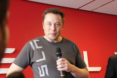 Di Balik Mundurnya Elon Musk, Ada yang Tak Sepaham di Balik Layar