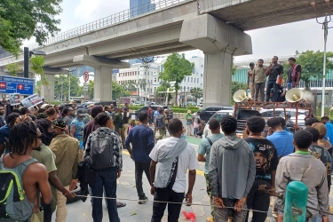 Natalius Pigai Minta Mahasiswa Papua Laporkan Konflik di Intan Jaya ke Komnas HAM