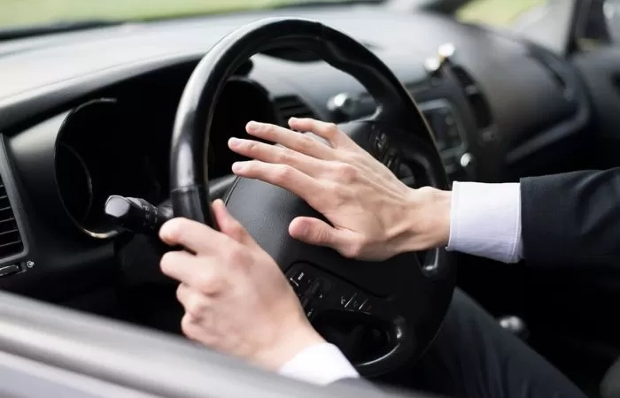 Buat Kamu yang Pakai Klakson Mobil untuk Motor, Perhatikan 6 Efek Buruk yang Ditimbulkan