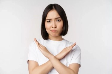 Teliti Sebelum Membeli, Ini 11 Kandungan Skincare yang Sebaiknya Dihindari Menurut Ahli Dermatologi