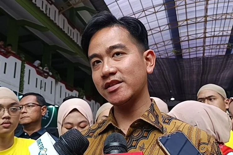 Apa Isi Surat Pemakzulan Gibran yang Dikirim Purnawirawan TNI ke DPR?
