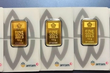 Harga Emas Antam Hari Ini 4 Juni 2025 Merosot Rp 16.000 Per Gram
