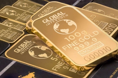 Harga Emas Dunia Turun, Pasar Amati Kabar dari Trump dan Xi Jinping