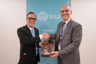 Wamenaker Immanuel Temui Sekjen ISSA, Bahas Sistem Jaminan Sosial untuk Pekerja Digital