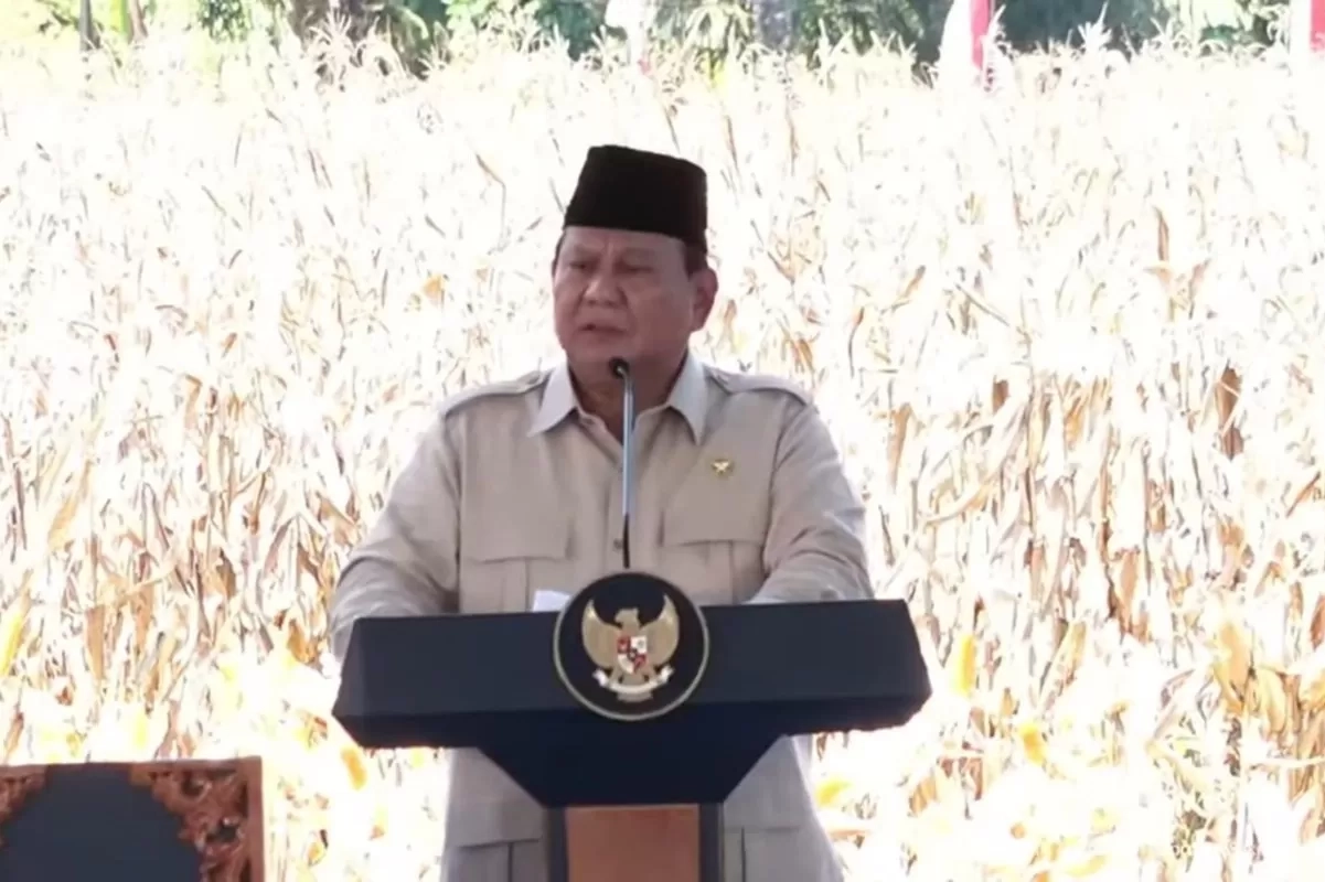 Presiden Prabowo Bahagia Stok Beras Capai 4 Juta Ton, Ingatkan Untuk Tidak Sombong