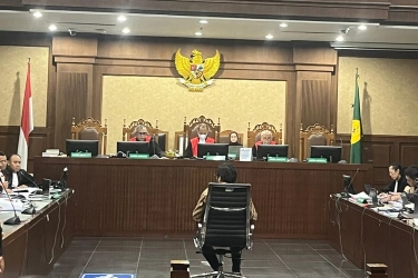 Dicecar Febri Diansyah, Ahli Hukum UGM Sebut Barang Bukti Tanpa Justifikasi Tak Bisa Dipakai